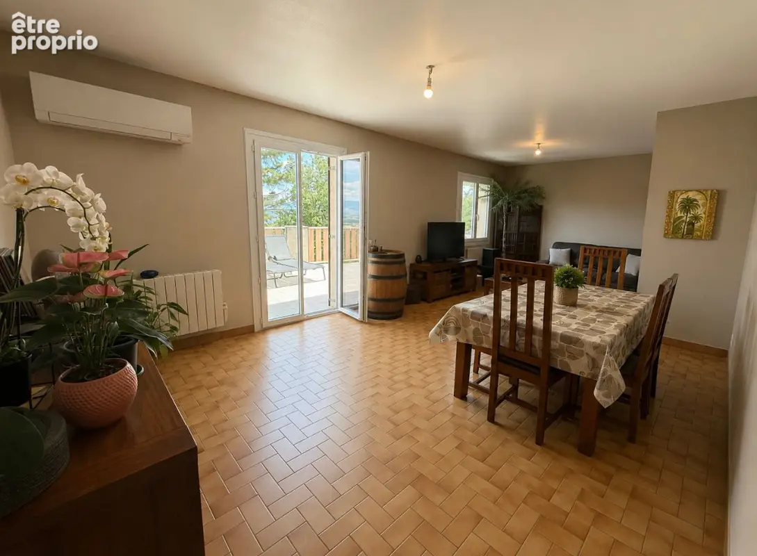 Maison de 138 m² avec studio indépendant, vue dégagée et grand terrain de 1000 m² - photo 7