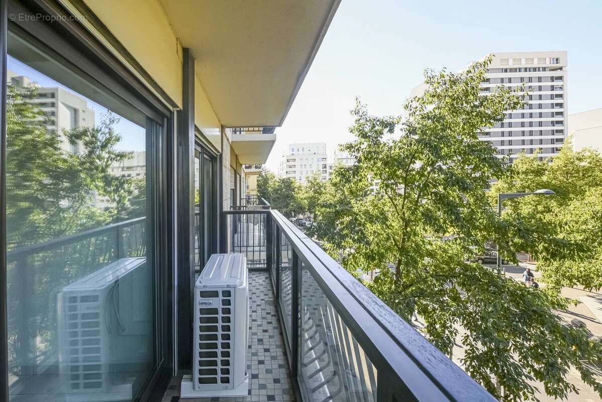 Appartement à MARSEILLE-3E