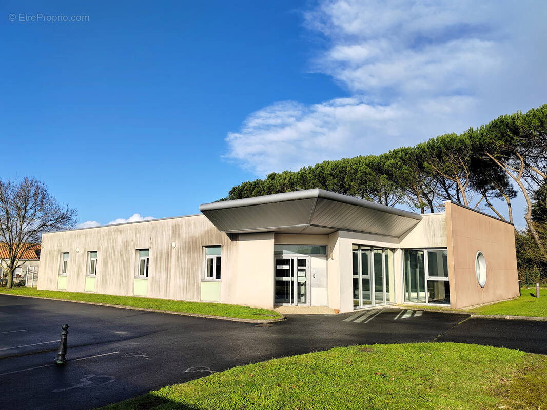 Autre à FONTENAY-LE-COMTE