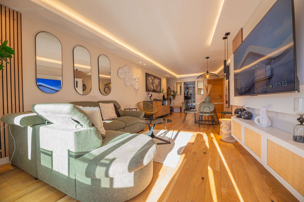 Appartement à MANDELIEU-LA-NAPOULE