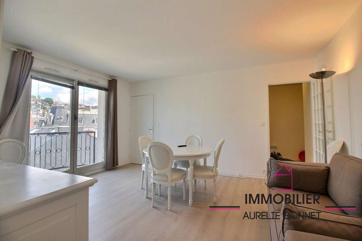 Appartement à TROUVILLE-SUR-MER