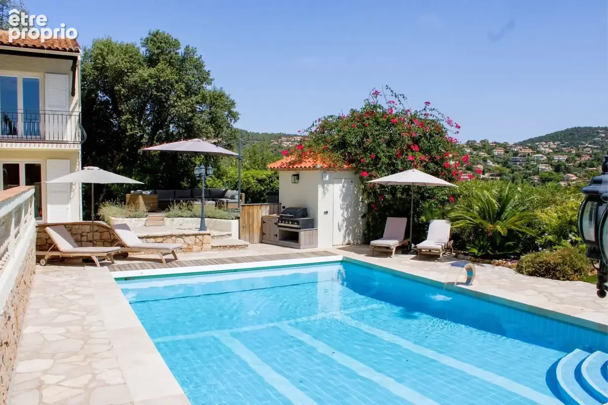 Villa spacieuse entièrement rénovée avec vue mer, piscine et intimité - photo 3