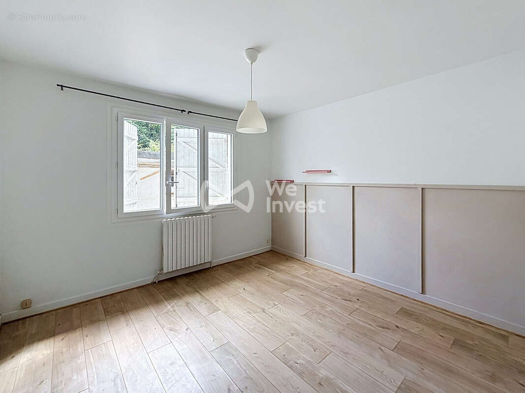 Maison 205 m² à Mourenx  - photo 9