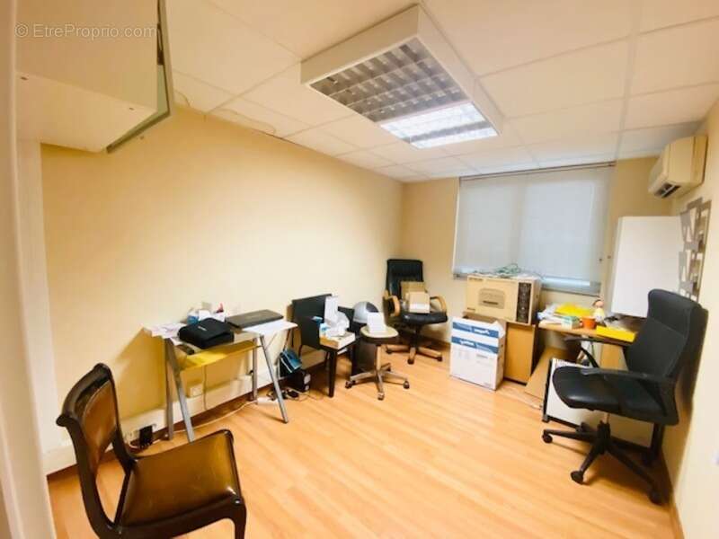 Commerce à COLOMIERS