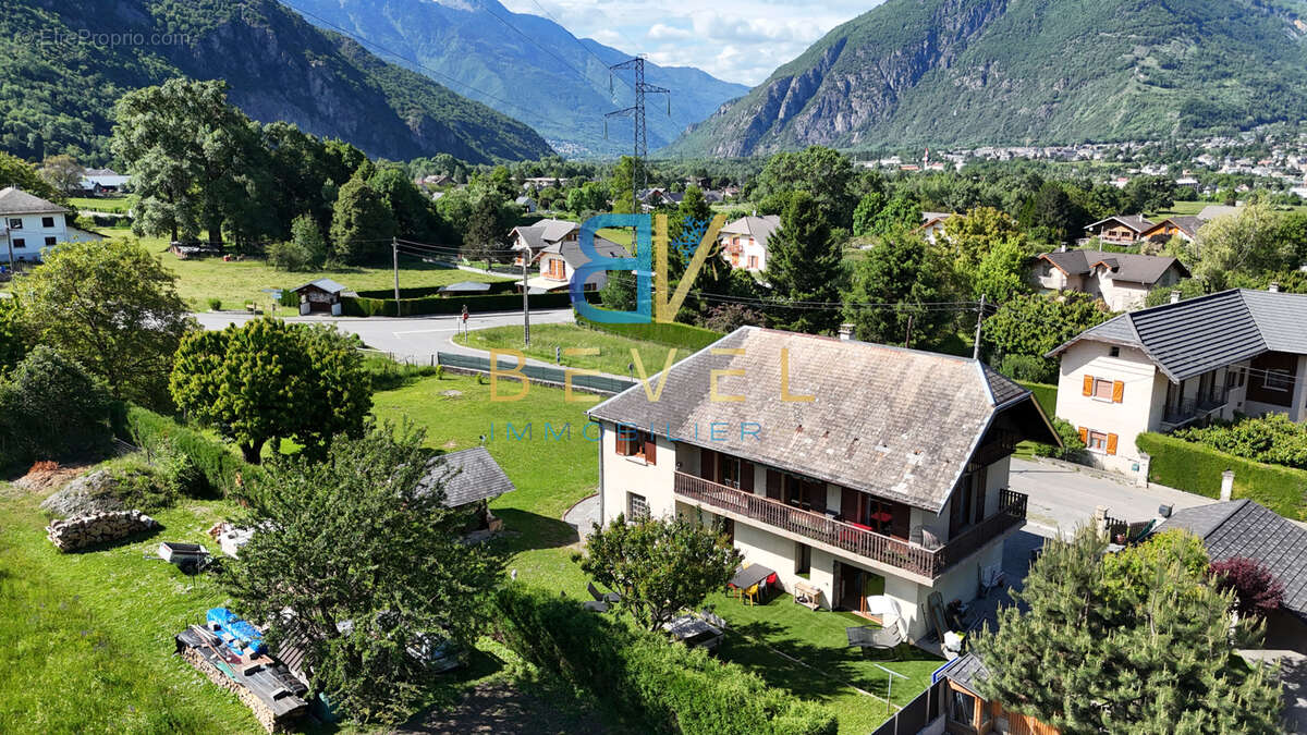 Maison à SAINTE-MARIE-DE-CUINES