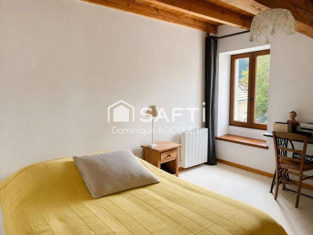 Maison 293 m² à Rencurel  - photo 8