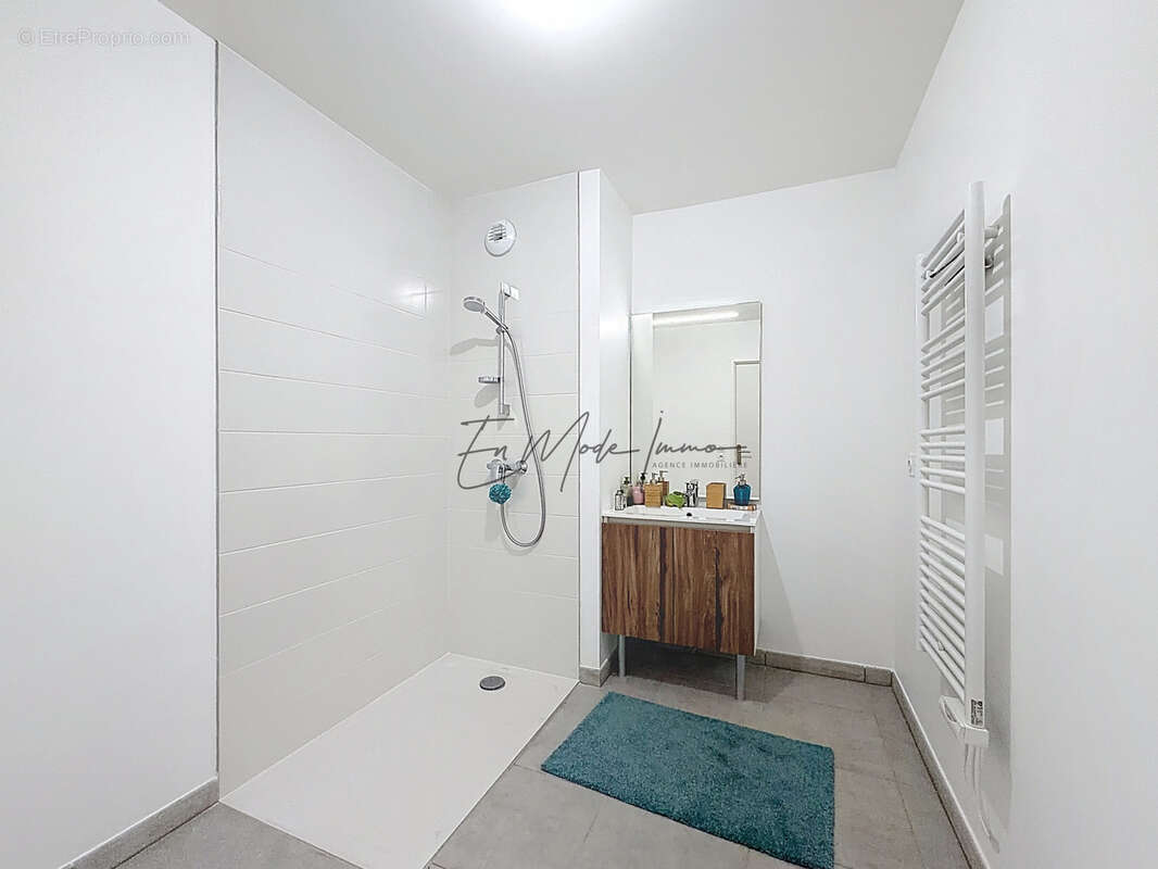 Appartement à BOURGOIN-JALLIEU