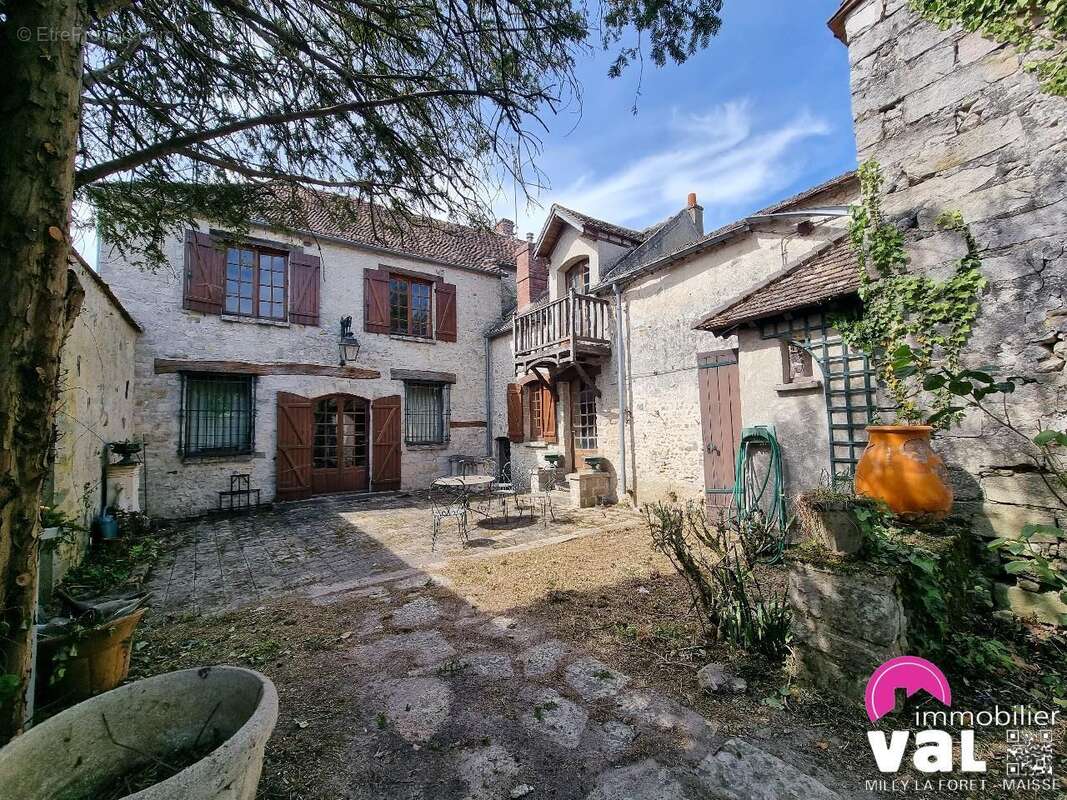 Maison à MILLY-LA-FORET
