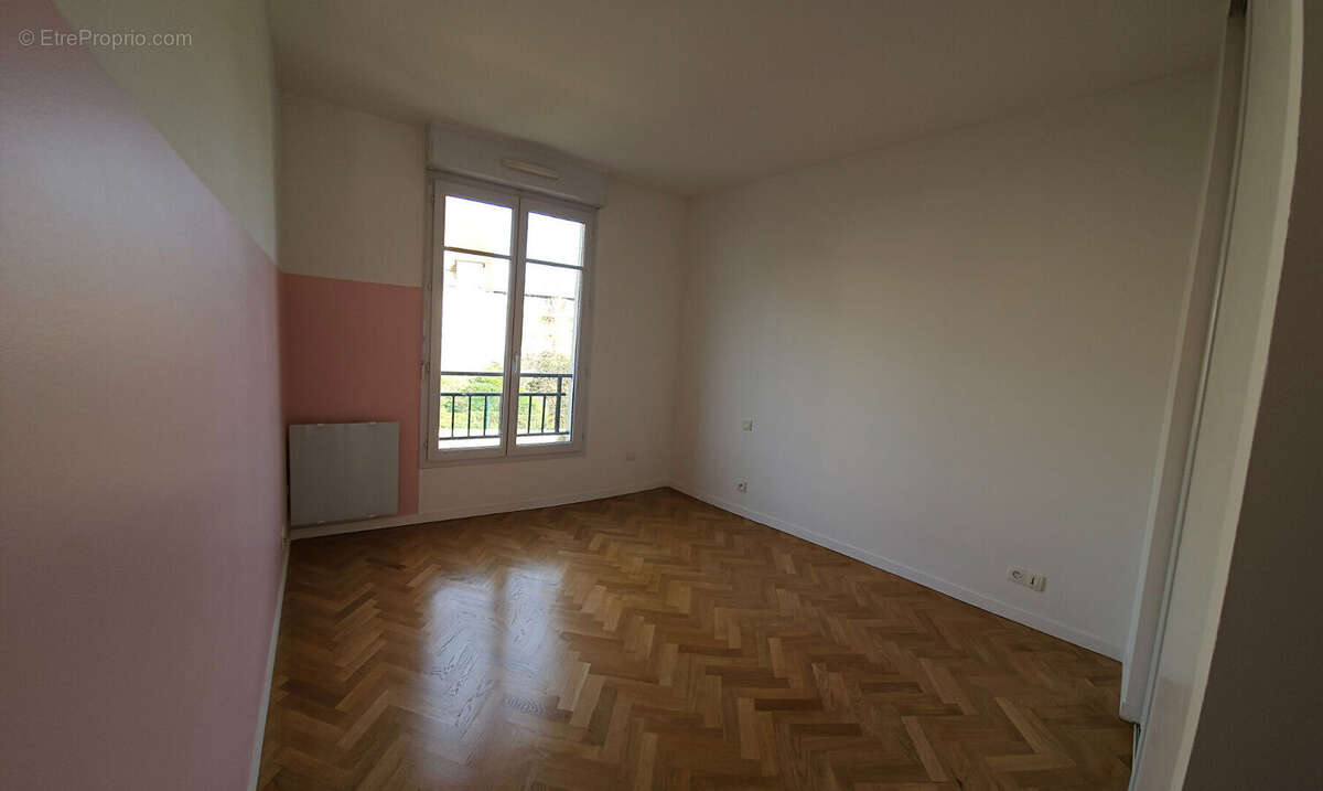 Appartement à MONTIGNY-LE-BRETONNEUX
