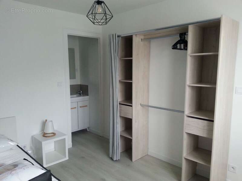 Appartement à vendre 4 pièces VENISSIEUX (69) - photo 9