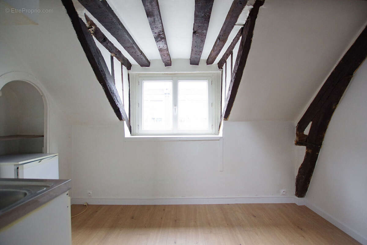 Appartement à PARIS-2E