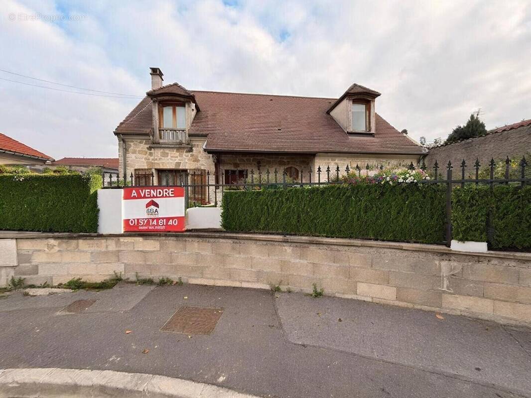 Maison à BOBIGNY