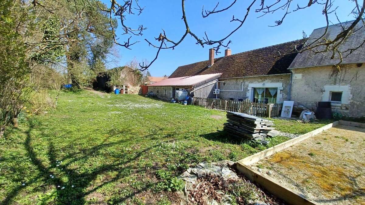 Maison à CHISSAY-EN-TOURAINE