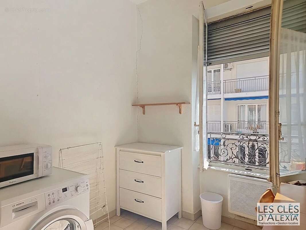 Lyon 6ᵉ – Studio de charme vendu loué, idéal investissement patrimonial - photo 4