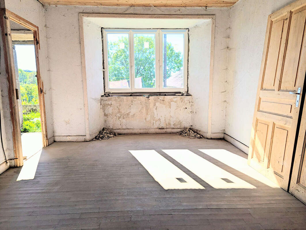 Maison à SAINT-PROJET-DE-SALERS