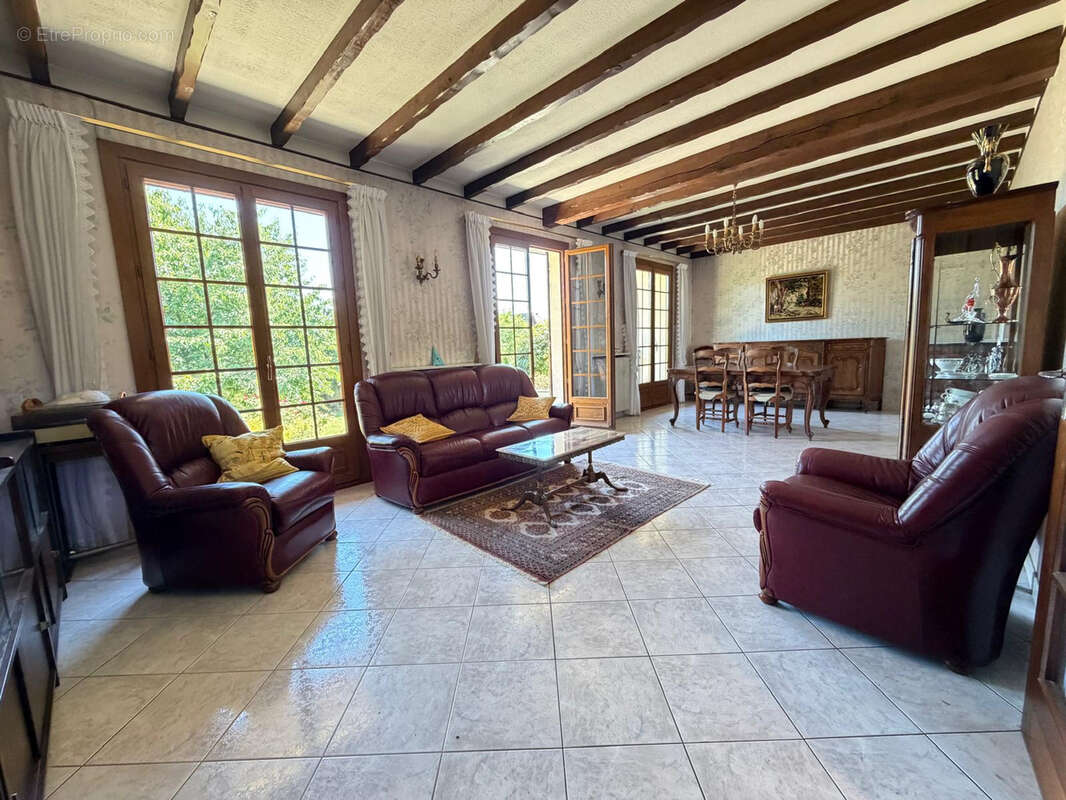 Maison à TREMBLAY-EN-FRANCE