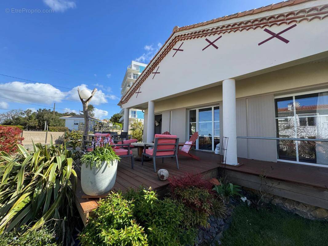 Maison à SAINT-GEORGES-DE-DIDONNE