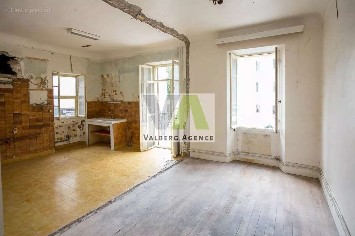 Maison à Villeneuve d' Entraunes - photo 8