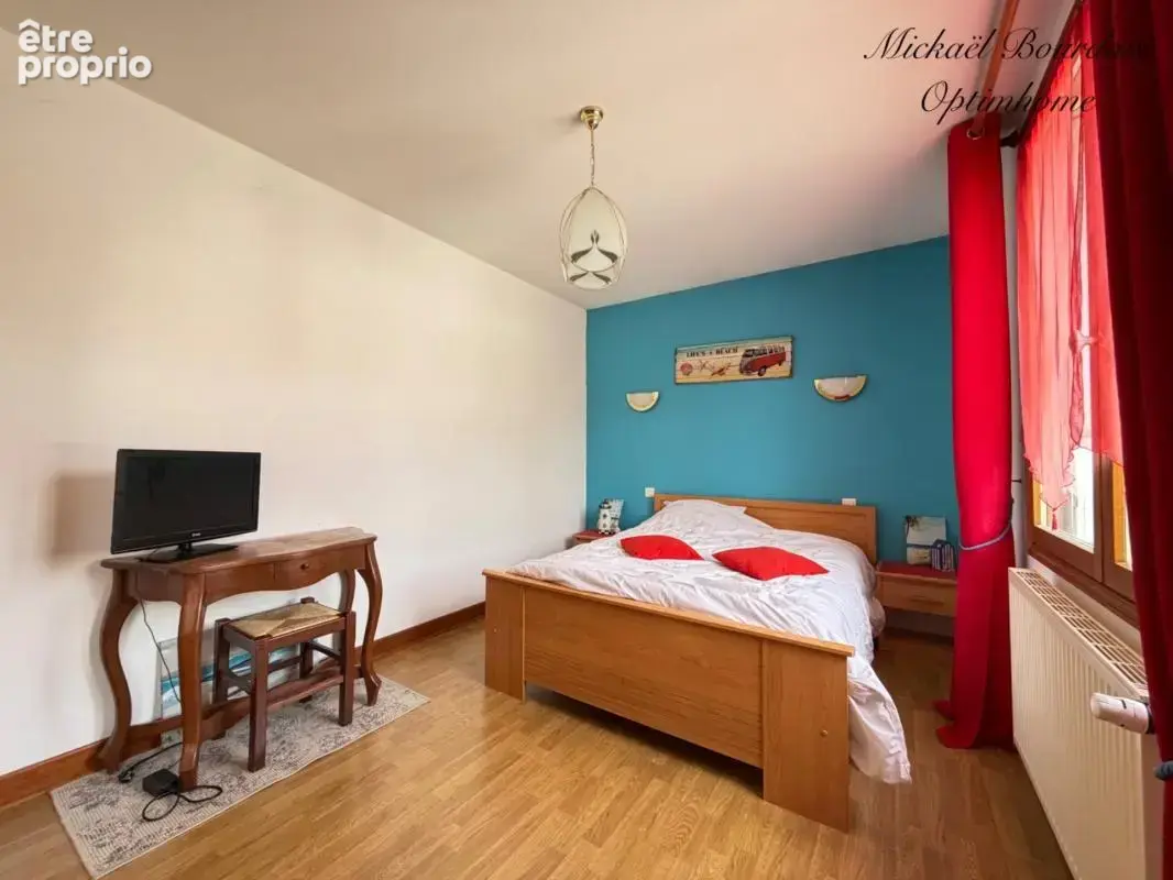  Maison familiale de caractère 190 m2 – 5 chambres – Environnement calme – Proche centre de La Flèche - photo 12