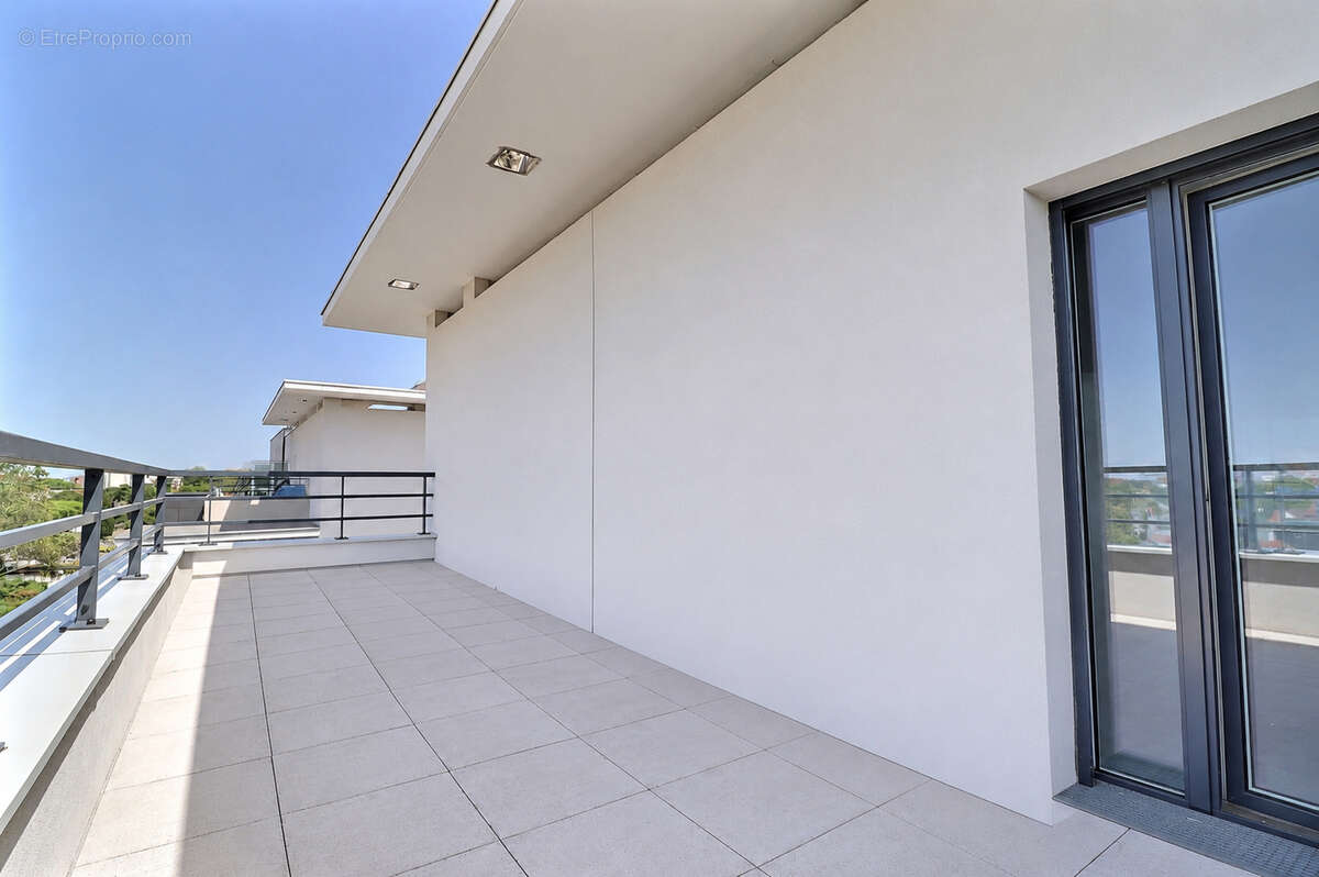 Appartement à COLOMBES