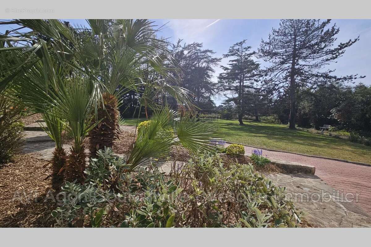 Maison à AGON-COUTAINVILLE