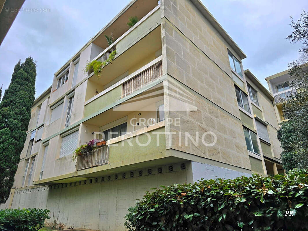 Appartement à MARSEILLE-8E