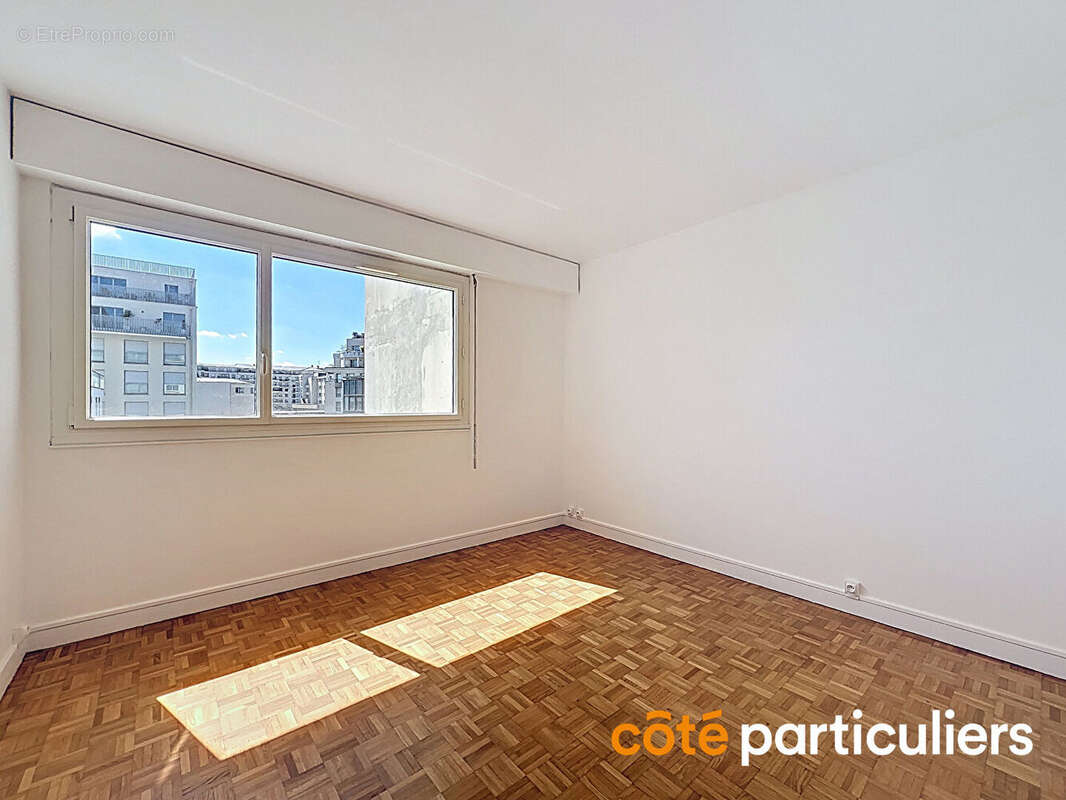 Appartement à ISSY-LES-MOULINEAUX