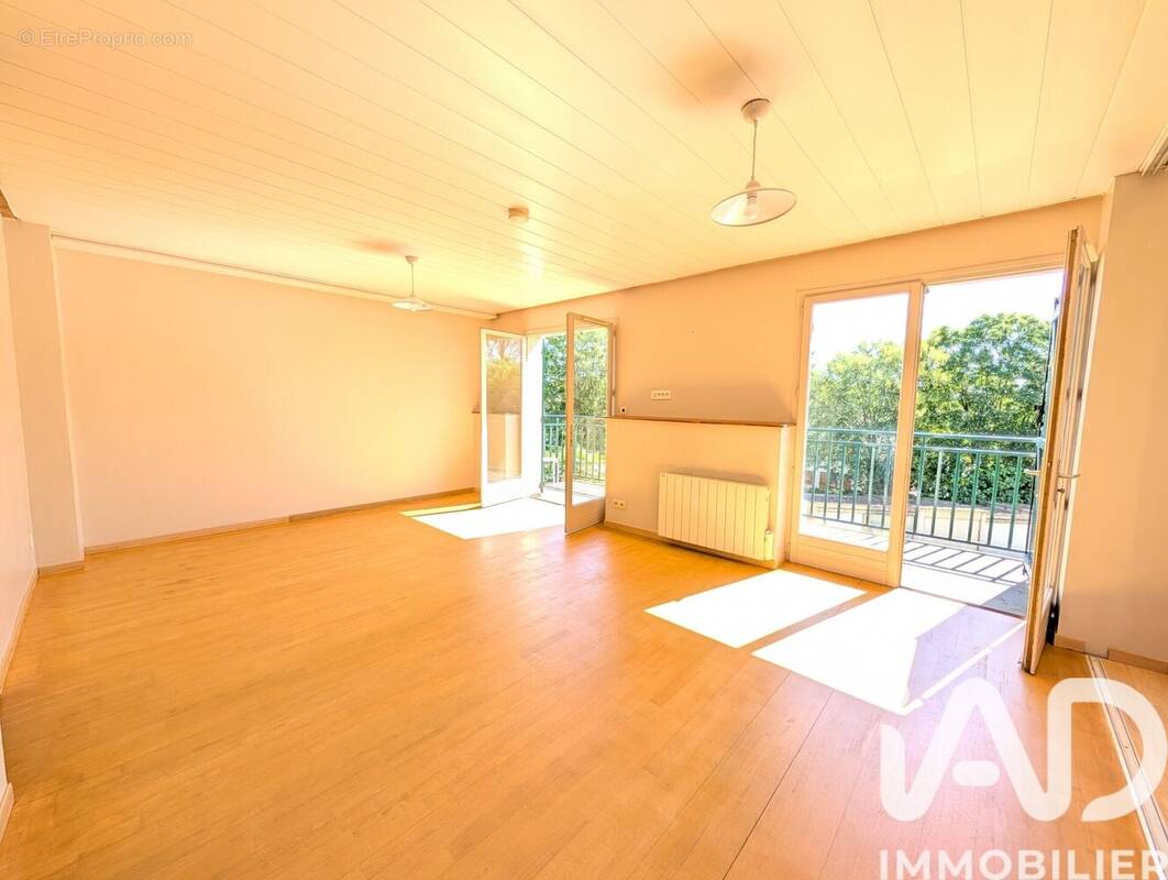 Photo 1 - Appartement à CORBEIL-ESSONNES