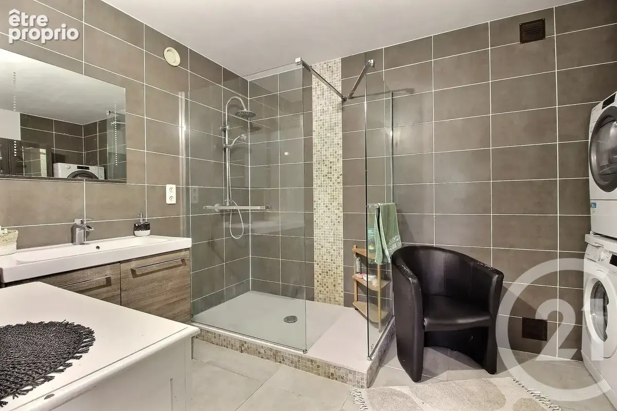Appartement 5 pièces 100 m² à vendre à Thonon-Les-Bains (74200) - photo 5
