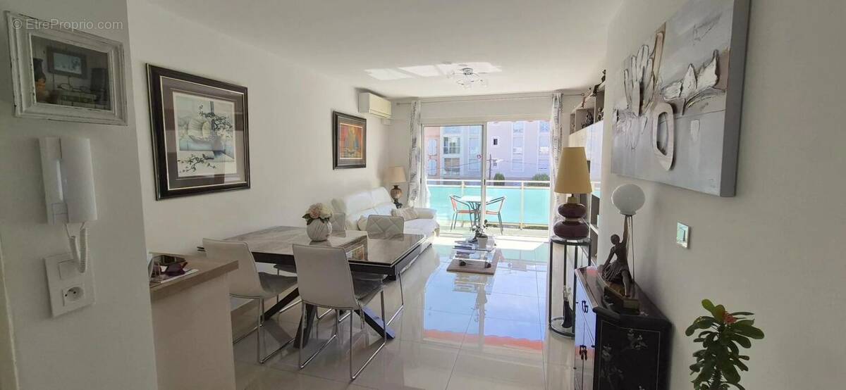 Appartement à SAINT-RAPHAEL