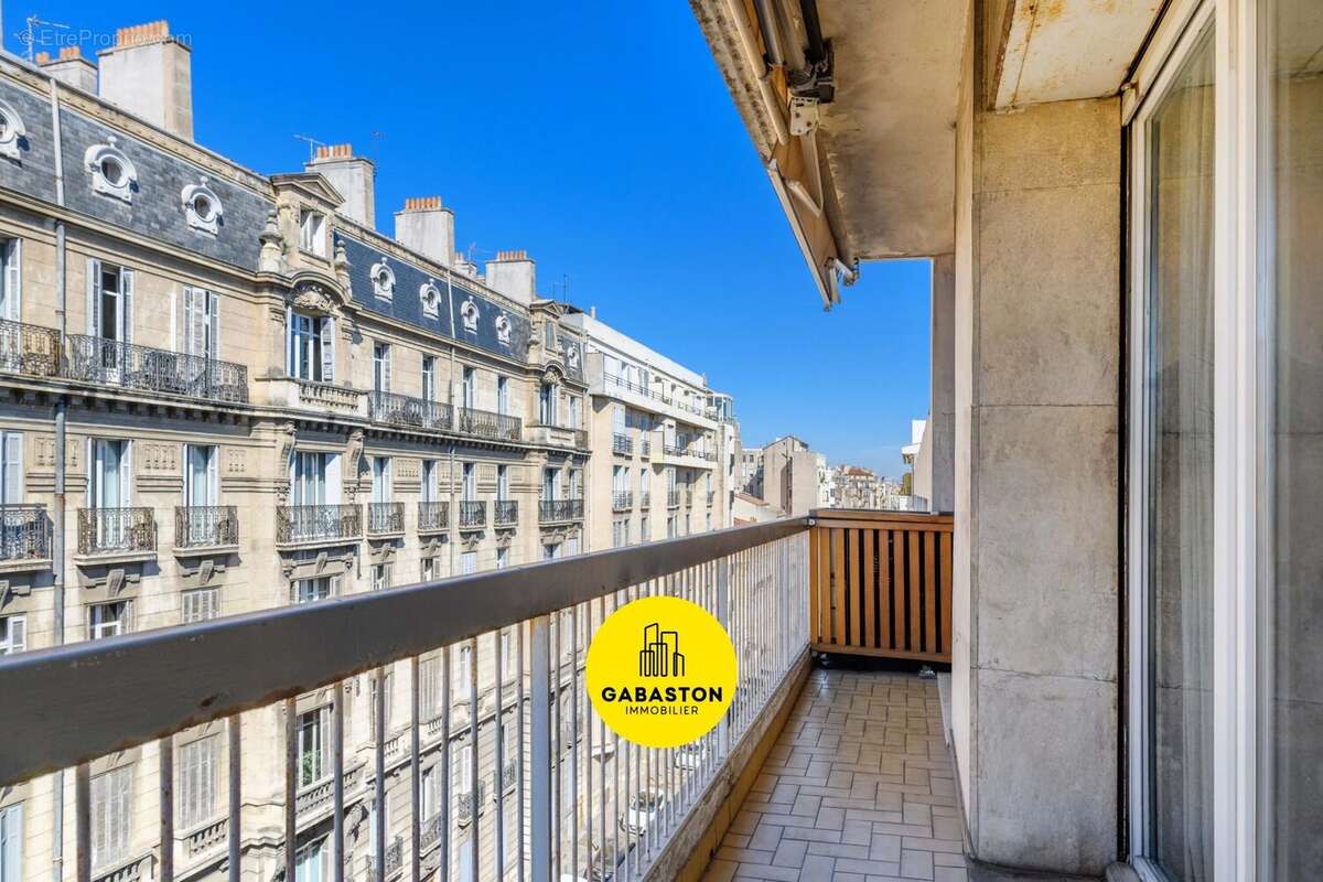 Appartement 91 m² à Marseille-8e  - photo 3