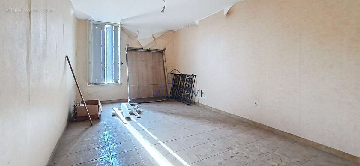 Appartement 464 m² à Beziers  - photo 8