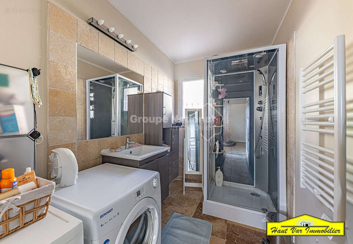 Maison à GREOUX-LES-BAINS