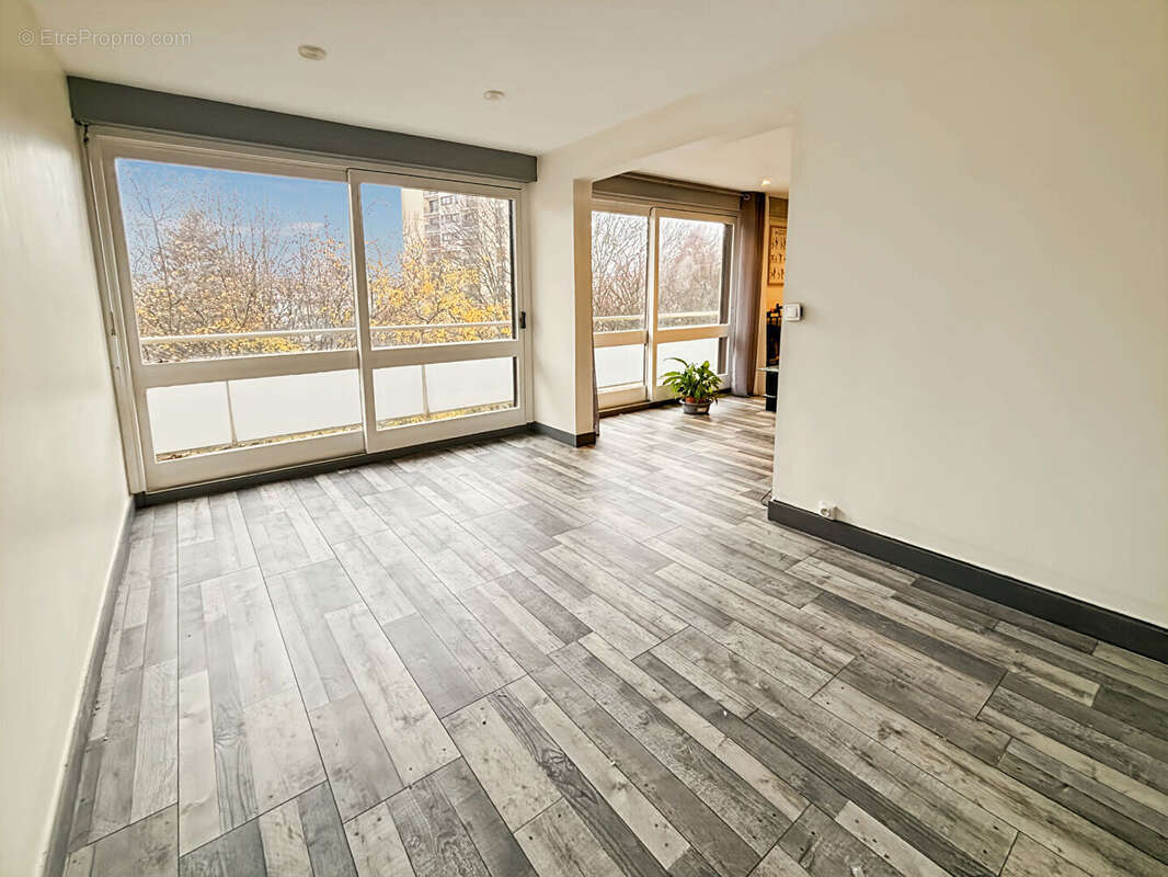 Appartement à LE MEE-SUR-SEINE