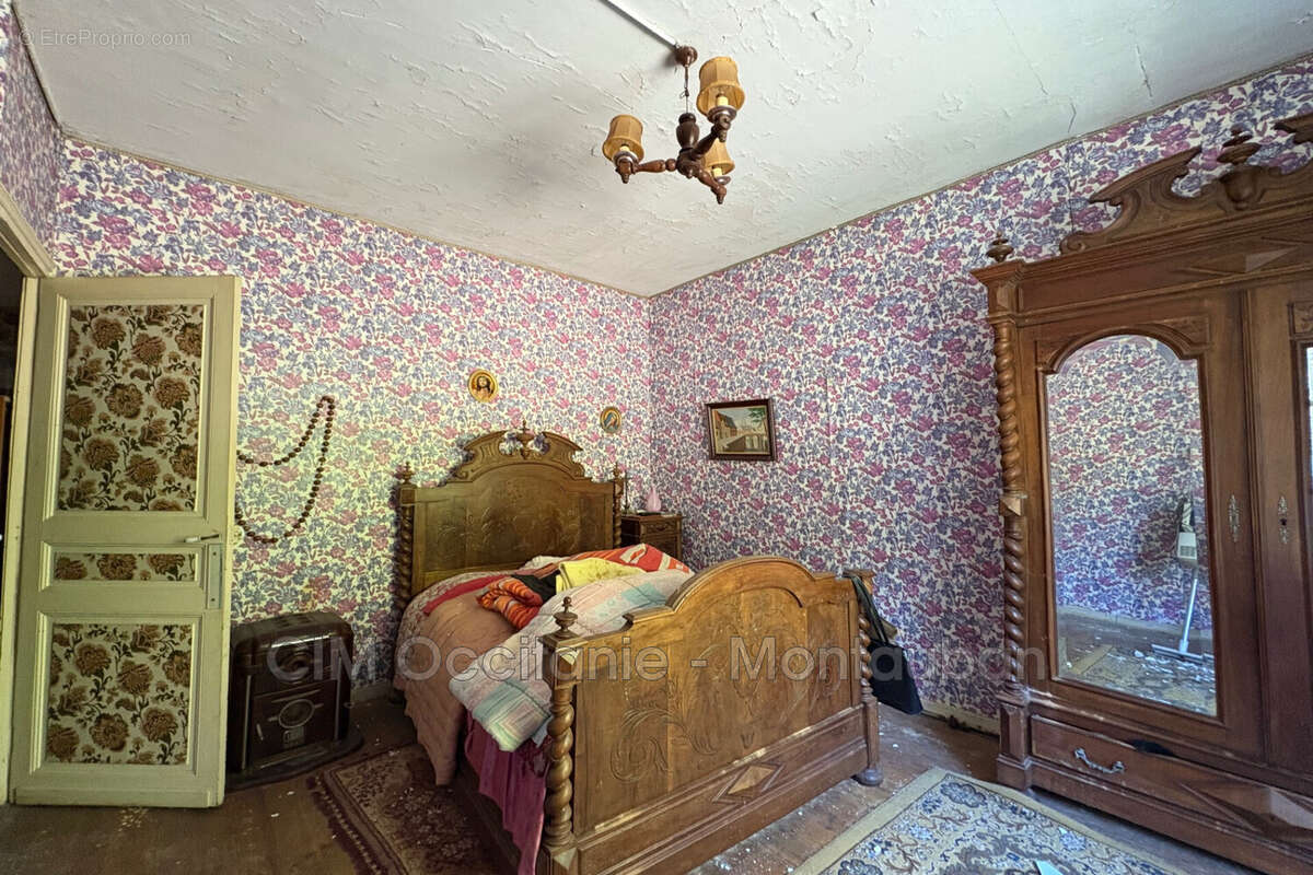 Maison à COLAYRAC-SAINT-CIRQ