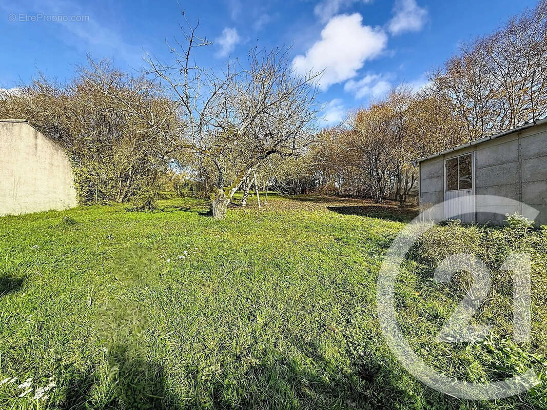 Maison à MALAY-LE-PETIT