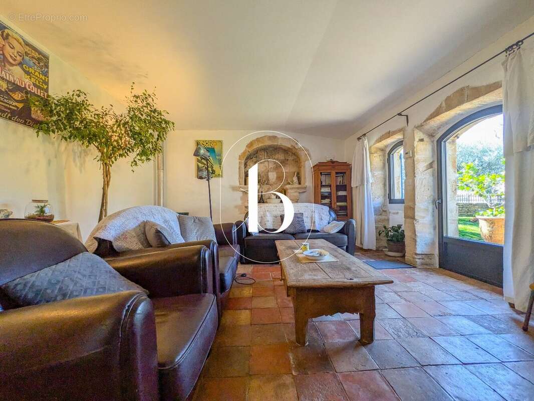 Maison à ORGNAC-L'AVEN