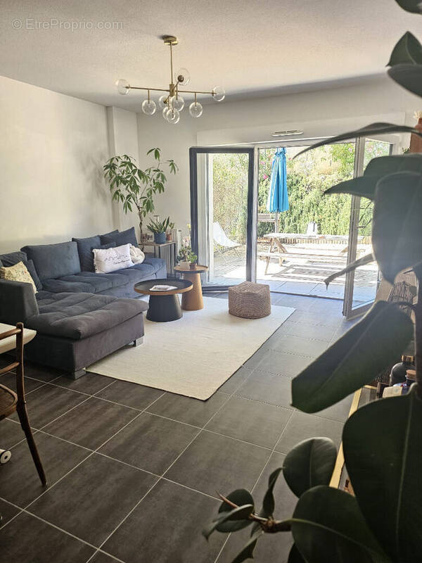 Appartement à SAINT-JEAN-DE-VEDAS