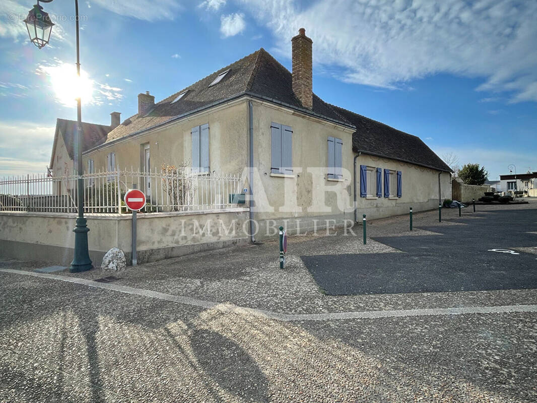 Maison à SAINT-LONGIS