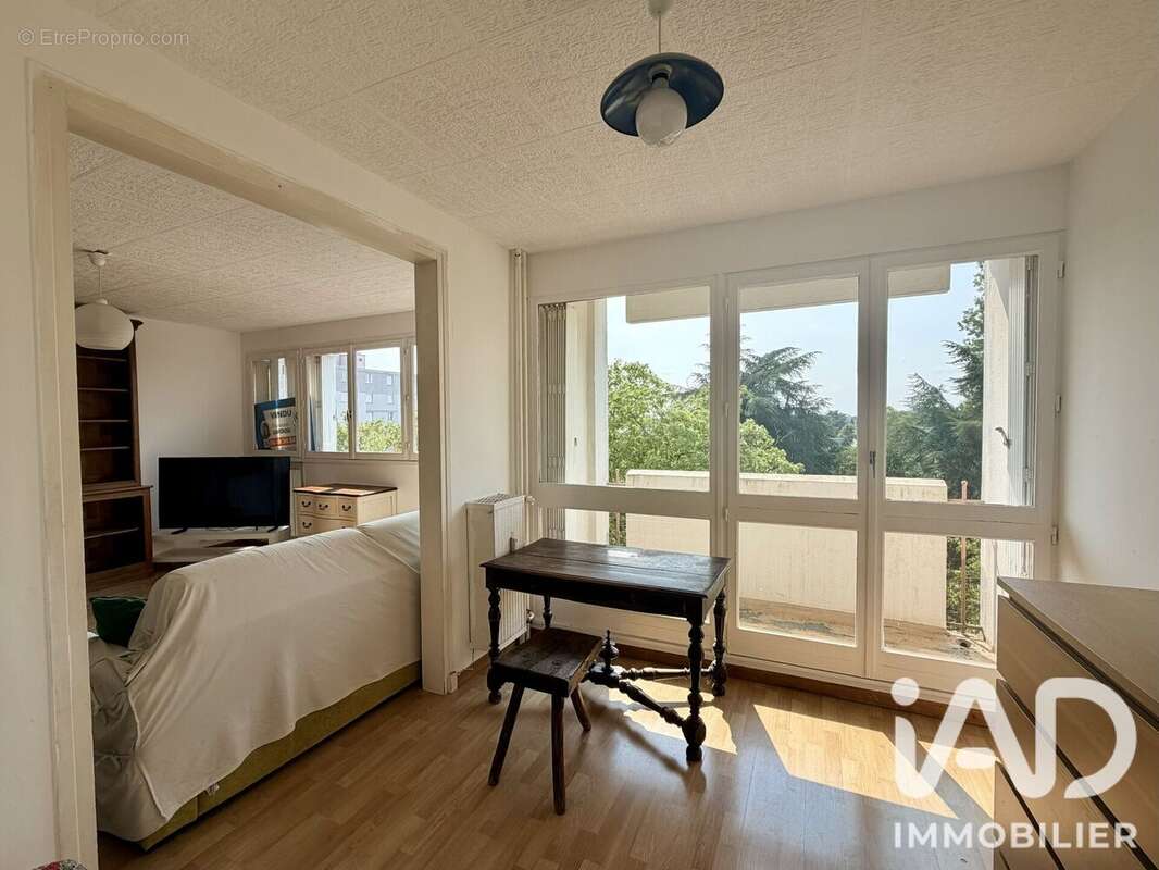 Appartement 80 m² à Orleans  - photo 8