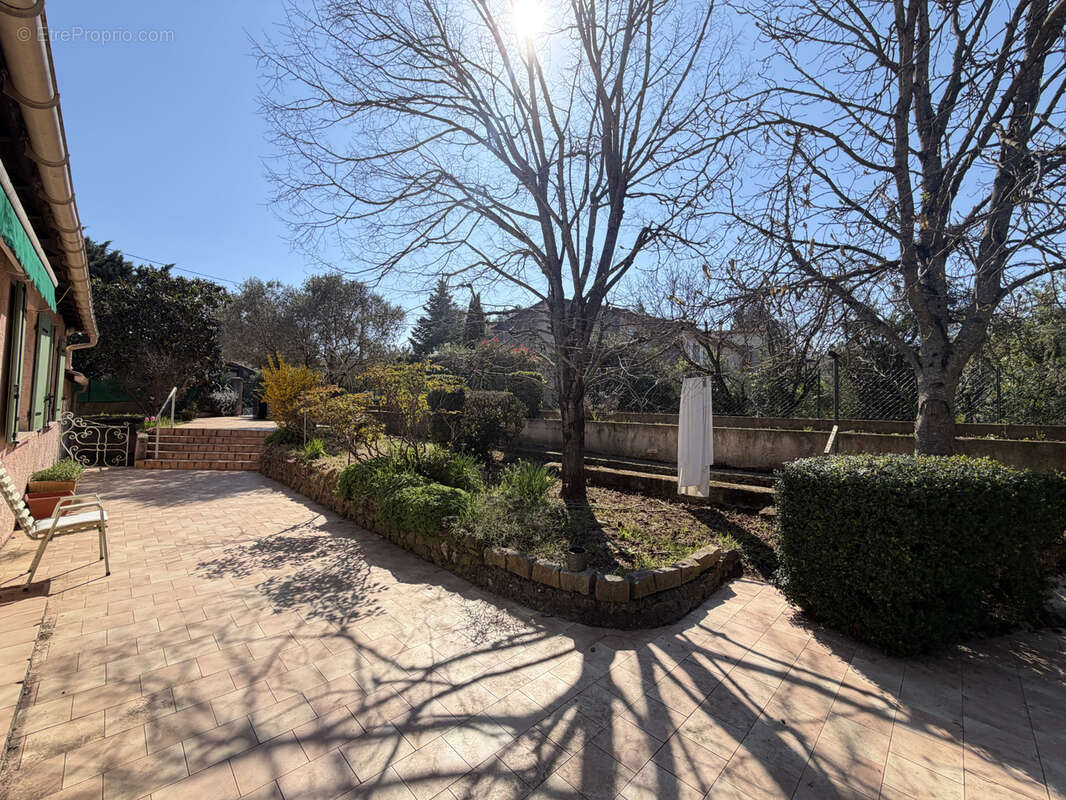 Maison à SAINT-MAXIMIN-LA-SAINTE-BAUME