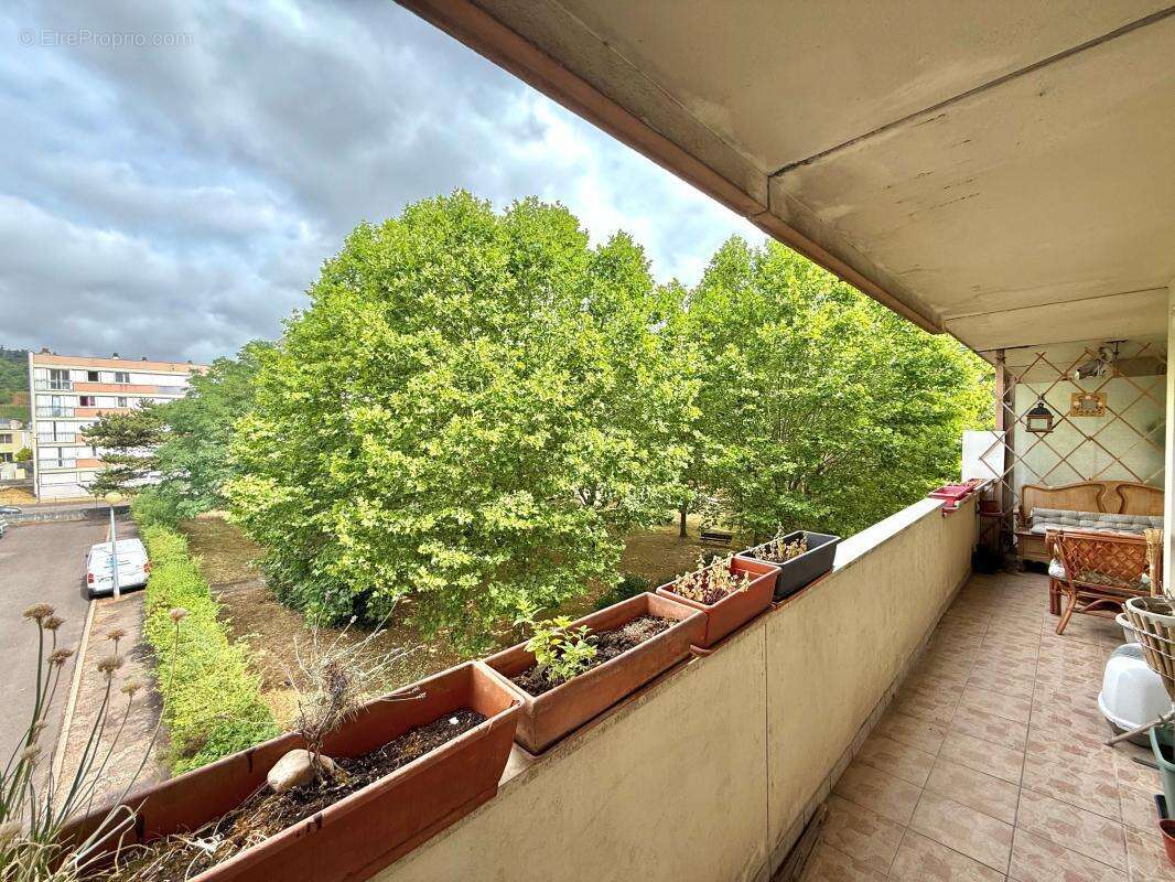 Appartement T4 de 74,45 m² à Chenôve- Balcon - Parking - 2ème étage - photo 7