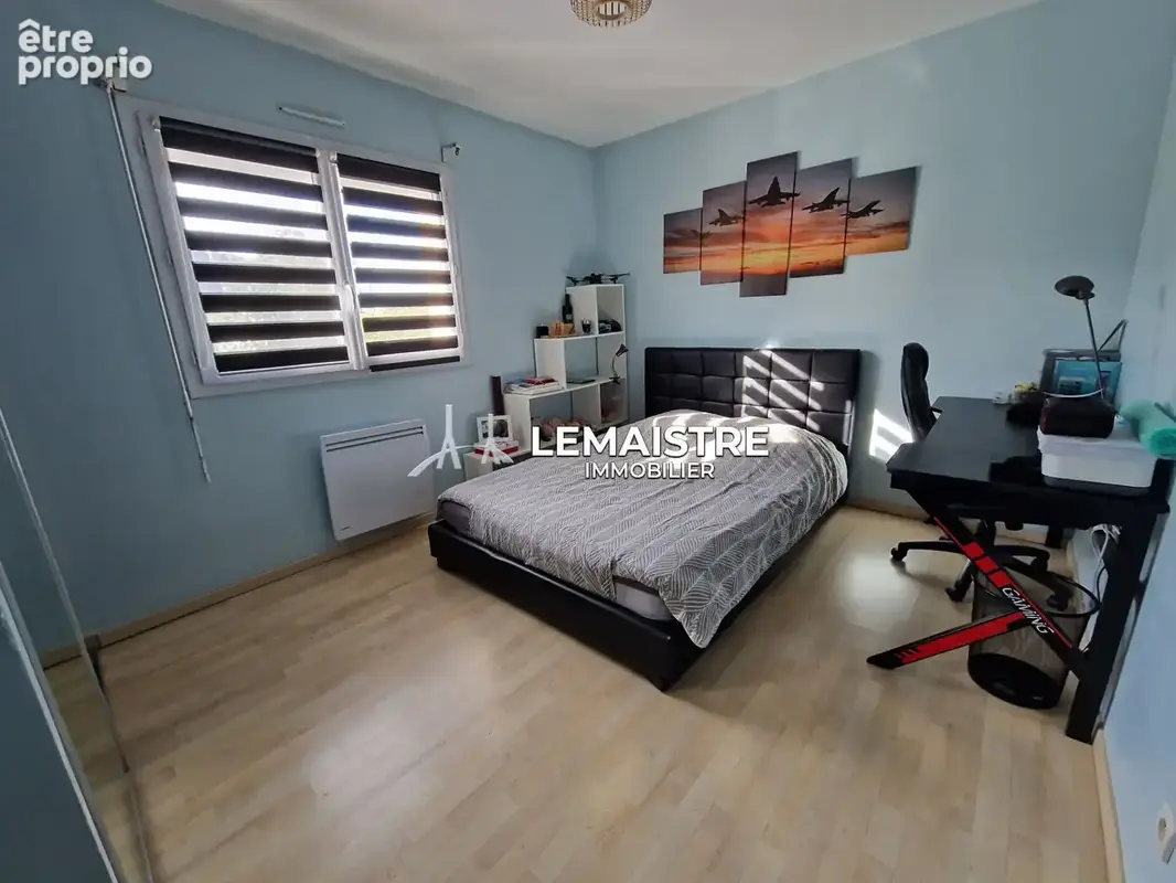 Maison à vendre - Proche Saint-Romain-de-Colbosc - 127 m² - 4 chambres - Plain-pied avec double garage et jardin - photo 10