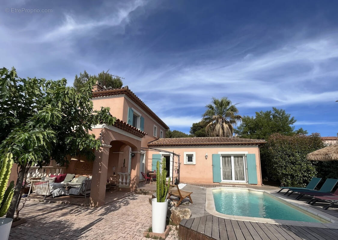 Maison à SIX-FOURS-LES-PLAGES