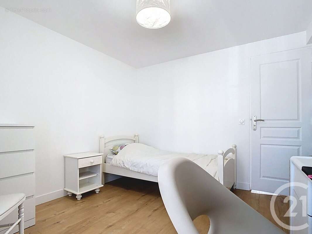 Maison à LA CHAPELLE-GAUTHIER