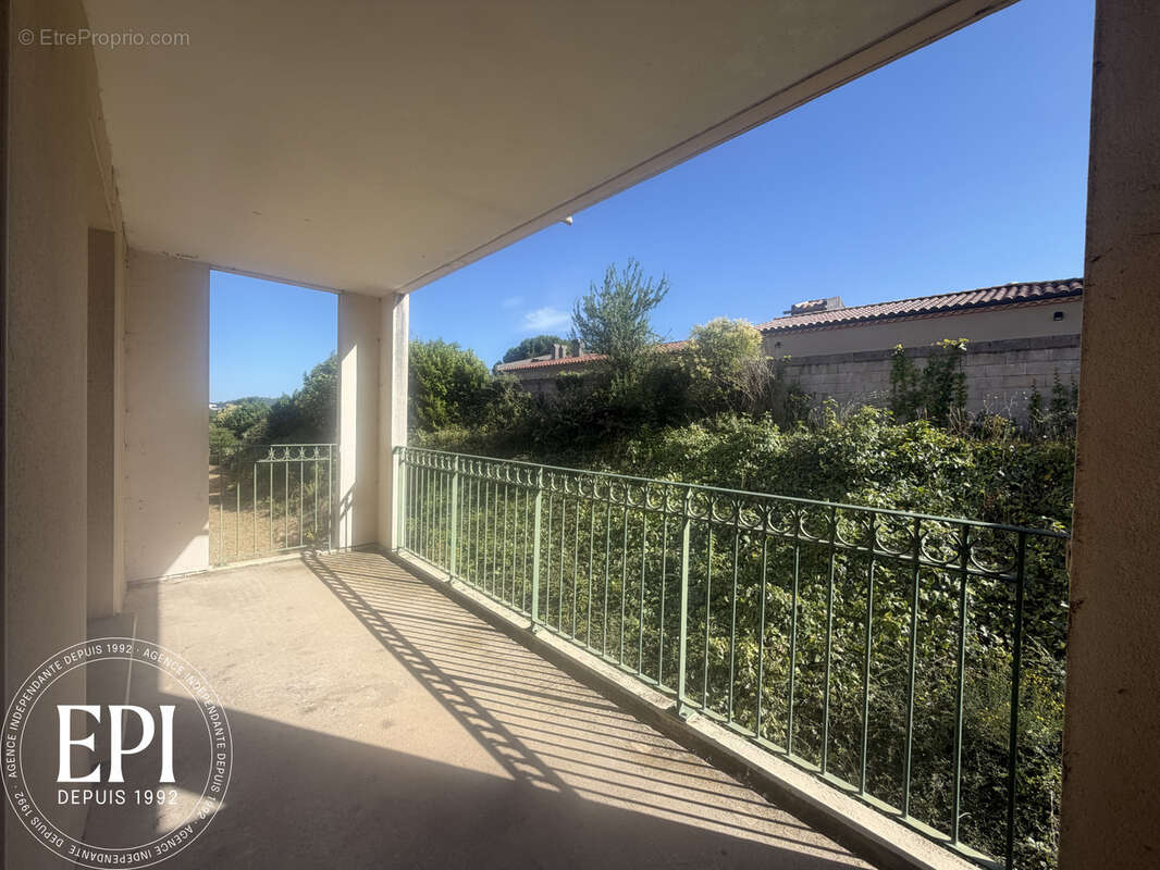 Un balcon comme pièce de vie supplémentaire   T2 lumineux et chaleureux - photo 14