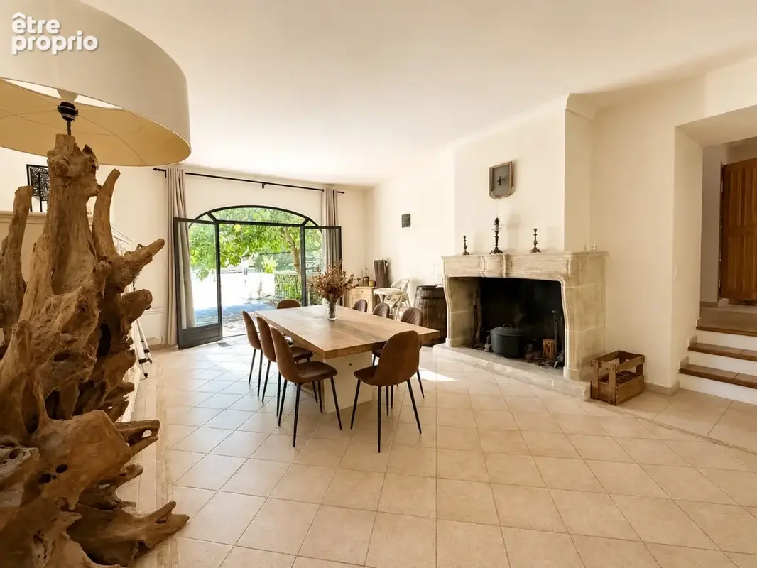 Mas du XVIIIe siècle de 210 m2, piscine, jardin de 6400 m2  OPPEDE (84) - photo 5