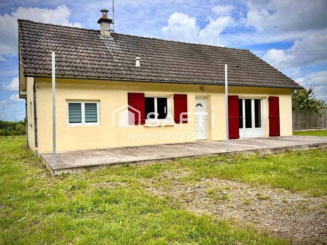 Photo 1 - Maison à BAZOCHES-SUR-LE-BETZ