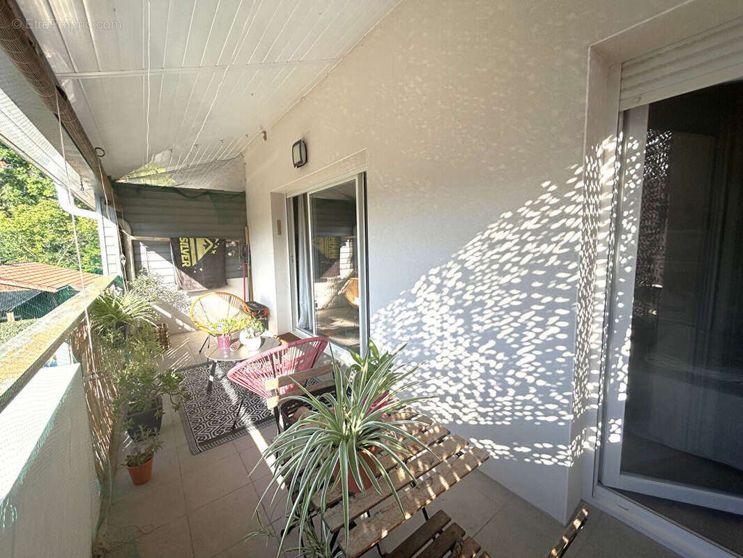 Appartement à TOSSE