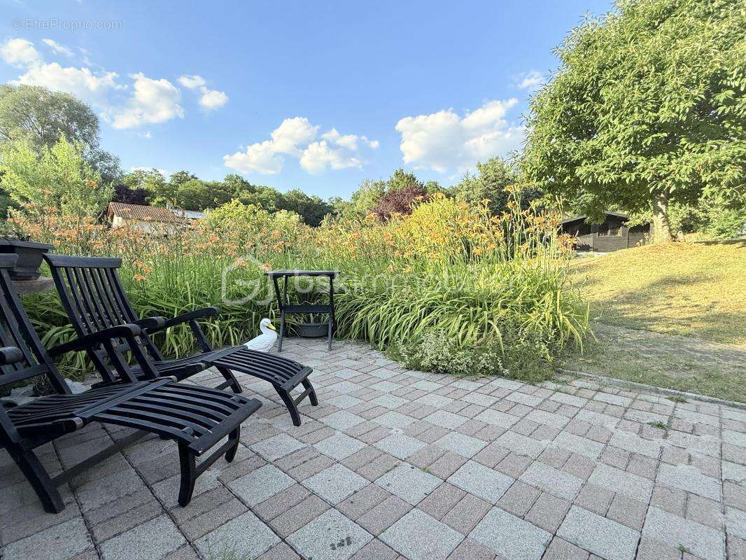 Maison à PUTTELANGE-AUX-LACS